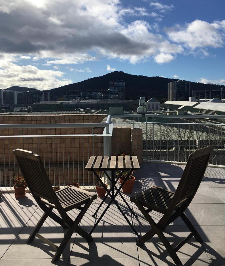 Private Room With Ensuite In The Cbd 캔버라 외부 사진