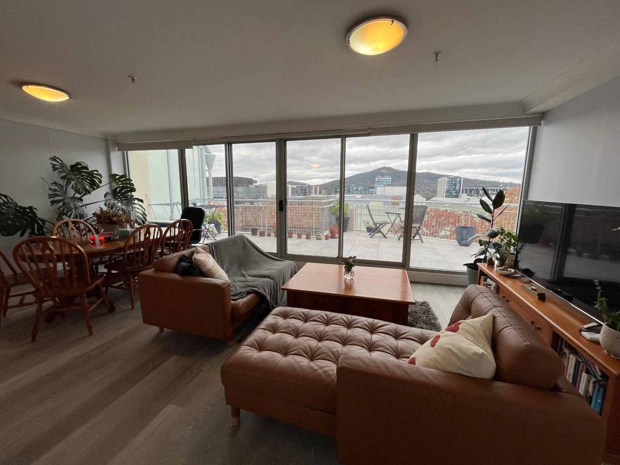 Private Room With Ensuite In The Cbd 캔버라 외부 사진