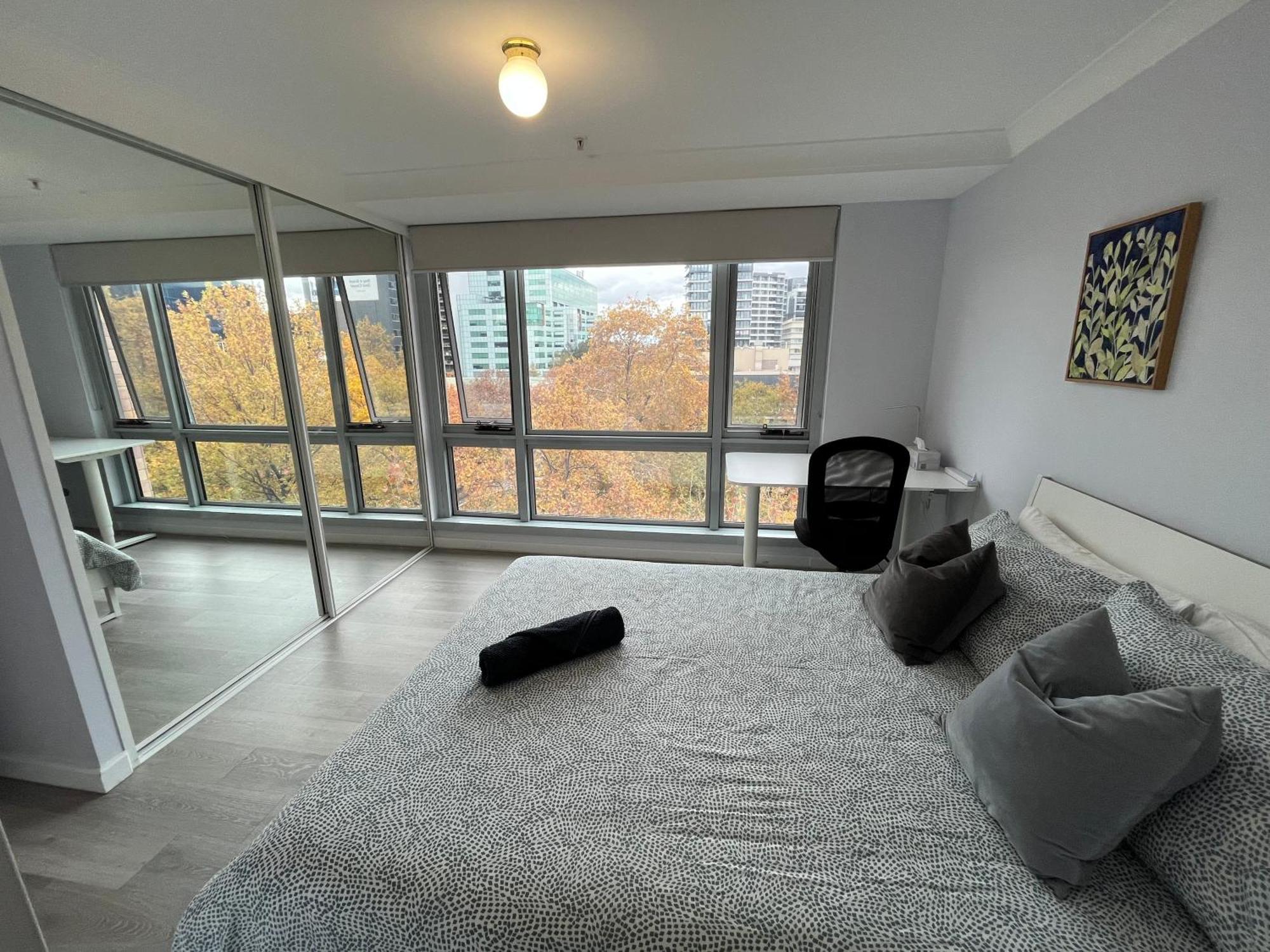 Private Room With Ensuite In The Cbd 캔버라 외부 사진
